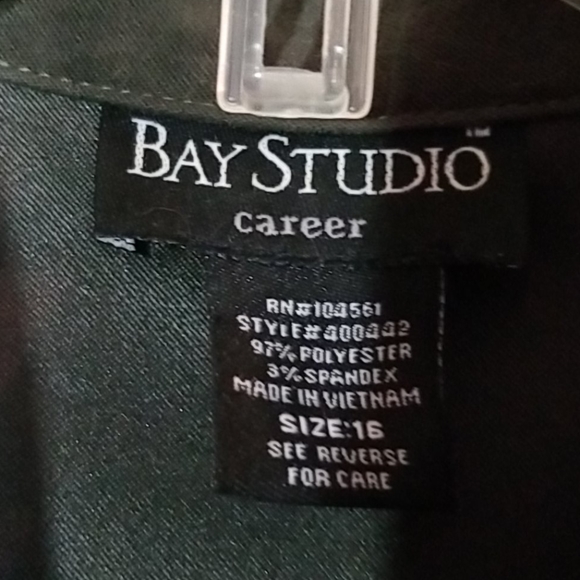 DARK GREEN JACKET - Picture 2 of 4